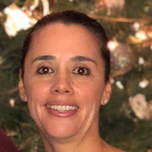 Meet your Posher, Raquel